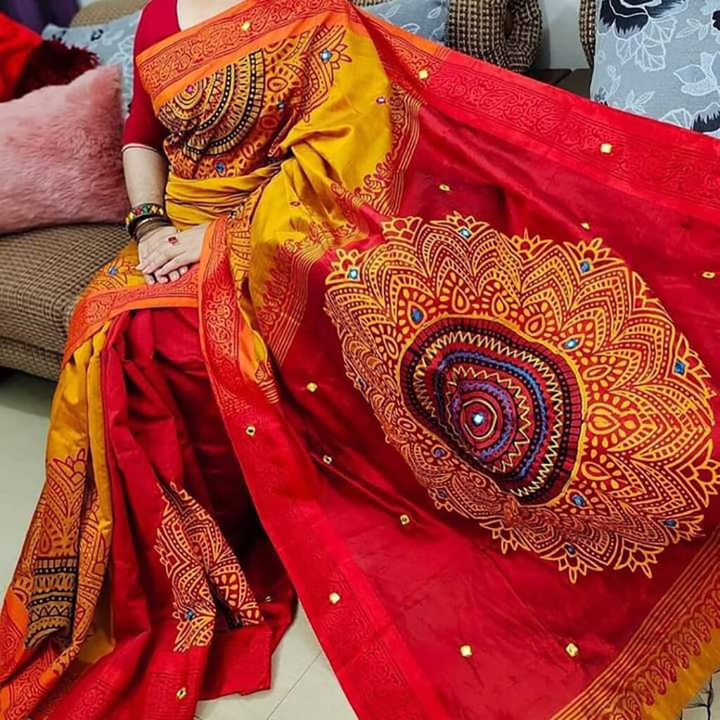 ট্রেন্ডি ব্লক প্রিন্ট ধুপিয়ান সিল্ক শাড়ি